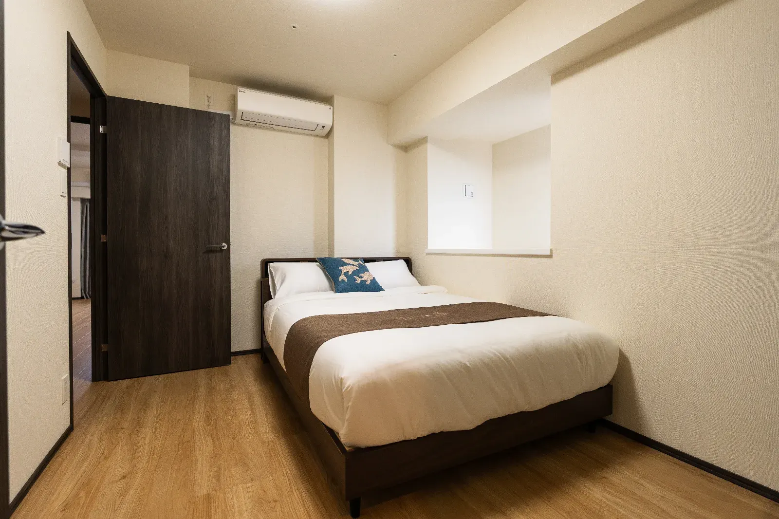 a practical HIVEN scene with kitchen, workspace or housekeeping-ready living area